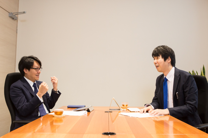 シュッピンの会議室にて シュッピンの会議室にて