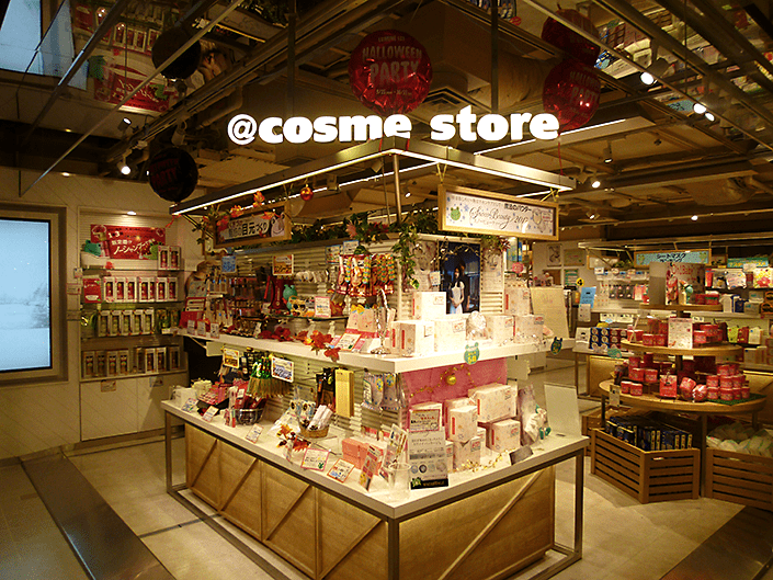 @cosme store ルミネエスト新宿店 写真